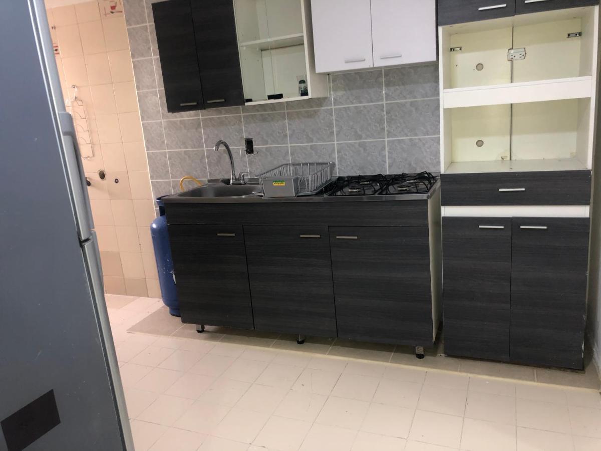 Comodo En Laureles, Grande, Centrico ,bien Ubicado Apto203 * Medellín