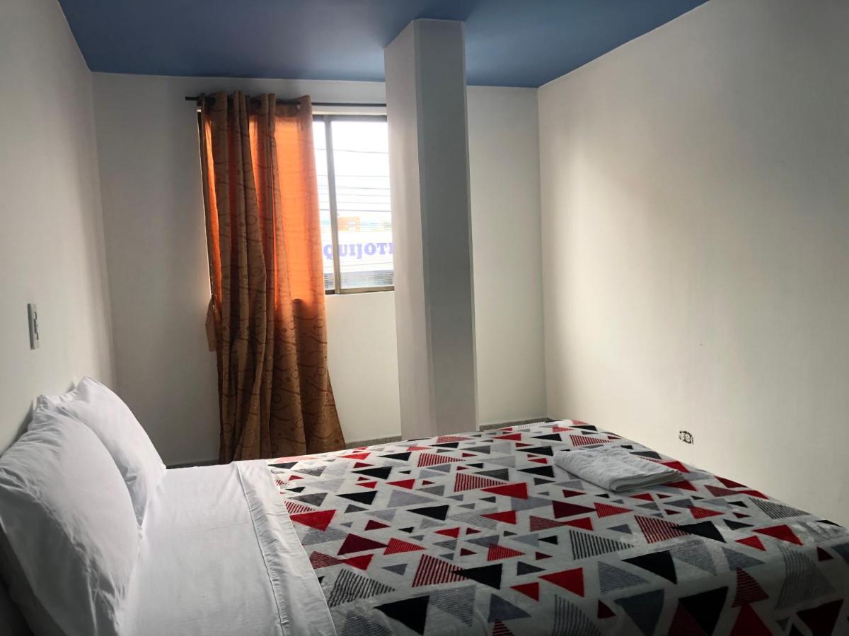 Apartamento Comodo En Laureles, Grande, Centrico ,bien Ubicado Apto203